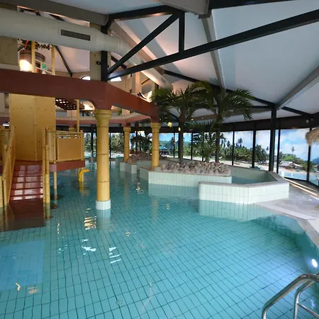 Comfortable With Sun Shower, In Surroundings * Arcen